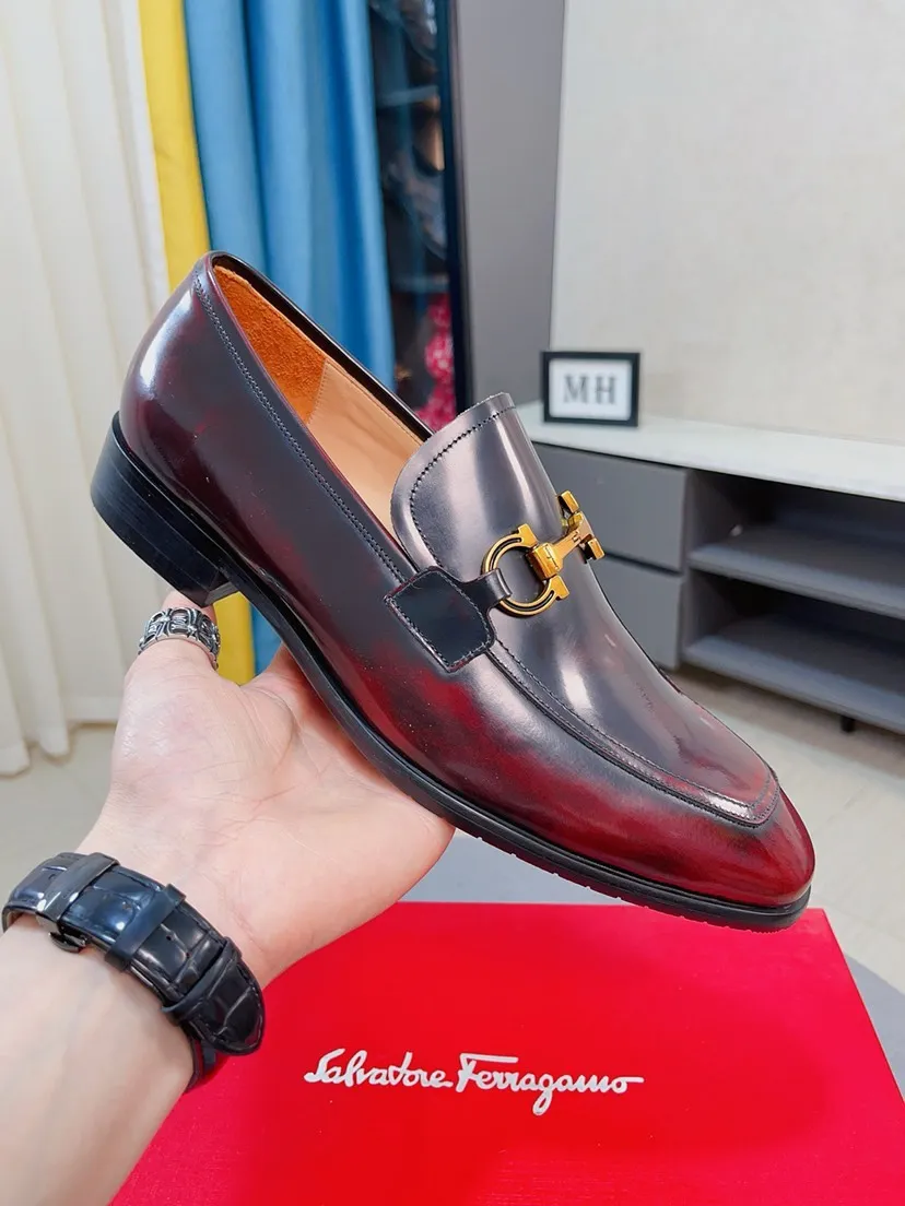 Men's shoes 💰500🌸🌸Water dyed cowhide 🆘[Salvatore Ferragamo] Ferragamo's latest casual business leather shoes for men! Available at counters simultaneously! The fabric is made of specially imported original suede calfskin, and the interior is made of imported water-dyed cowhide. It is absolutely luxurious and leads the fashion trend. Matching code: 38-44 45 customized
